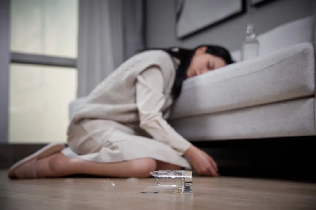 这 9 种“正常”表现,其实是抑郁的信号,很多人还在硬扛